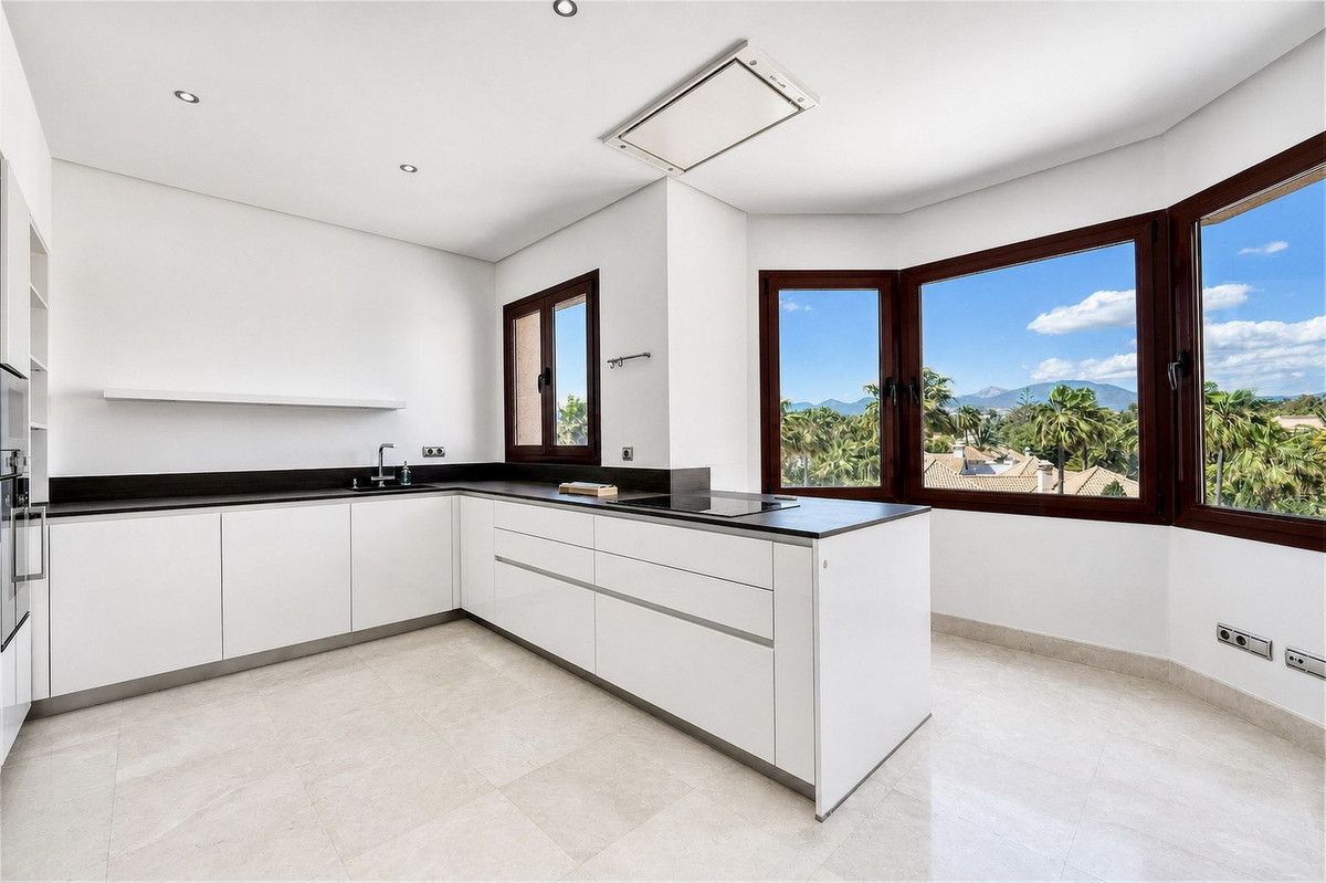 Huis te koop in Puerto Banús | 3 slaapkamers H5377948