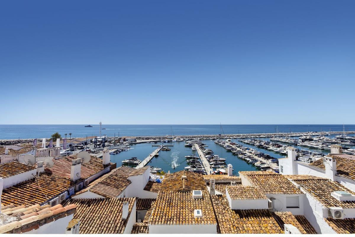 Appartement te koop in Puerto Banús | 2 slaapkamers H5378773