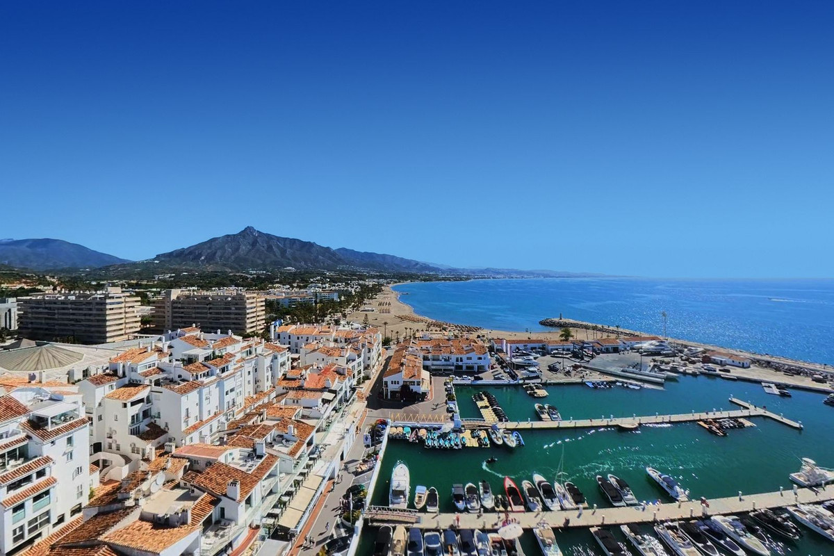 Appartement te koop in Puerto Banús | 2 slaapkamers H5378773