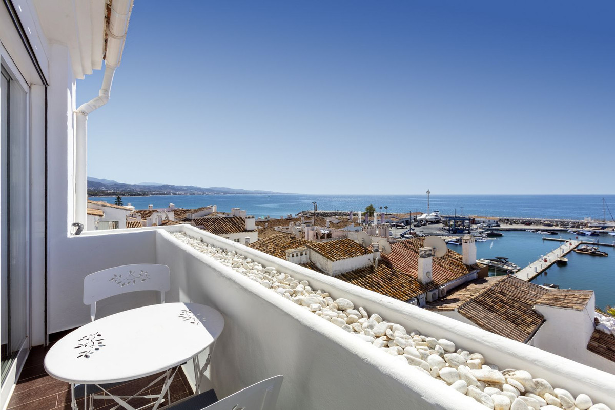 Appartement te koop in Puerto Banús | 2 slaapkamers H5378773