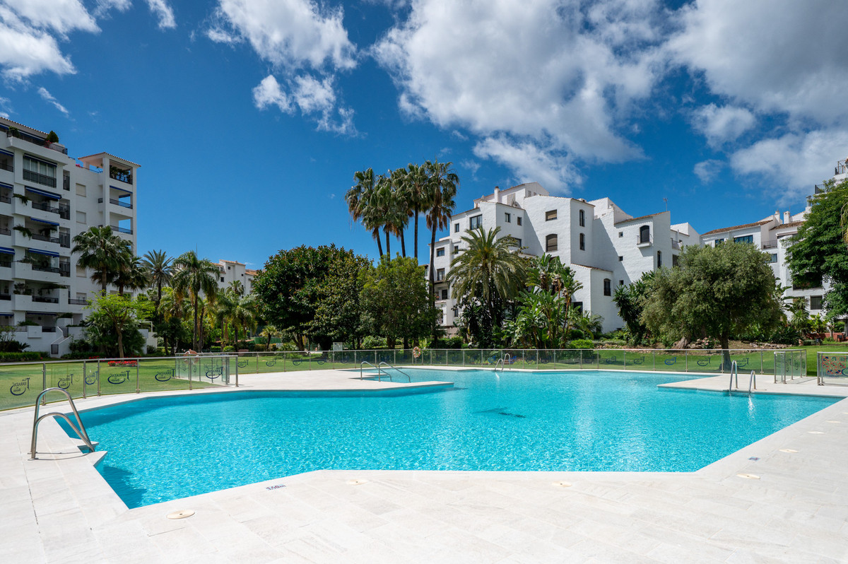 Appartement te koop in Puerto Banús | 3 slaapkamers H5384125