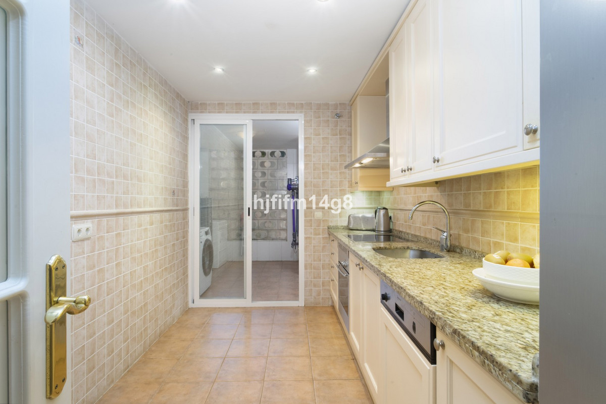 Appartement te koop in Puerto Banús | 2 slaapkamers H5388274