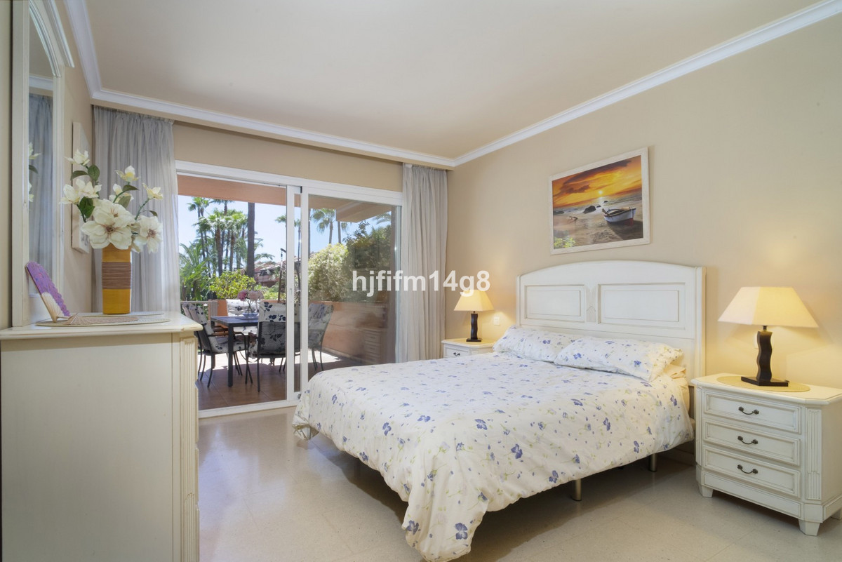Appartement te koop in Puerto Banús | 2 slaapkamers H5388274