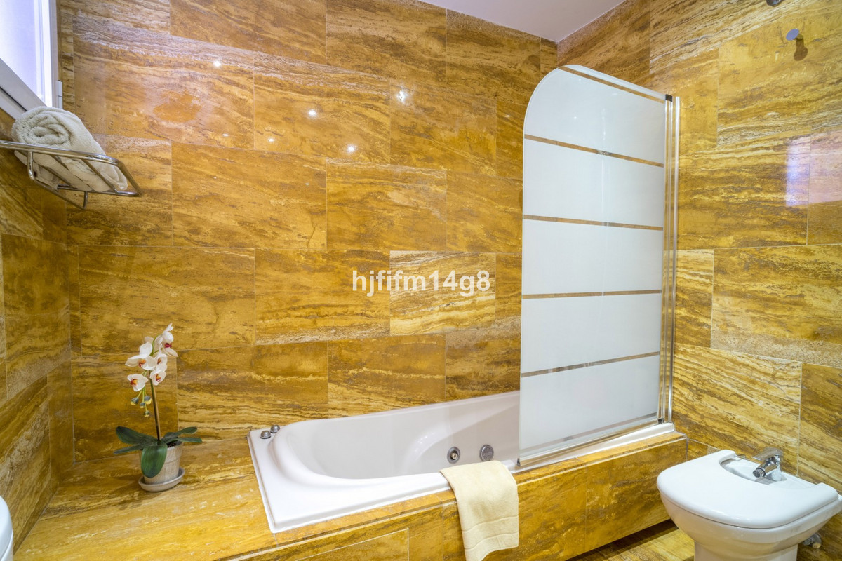 Appartement te koop in Puerto Banús | 2 slaapkamers H5388274