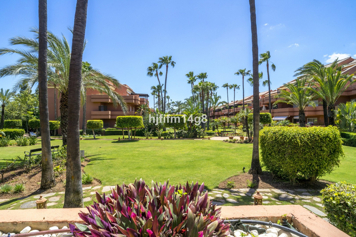 Appartement te koop in Puerto Banús | 2 slaapkamers H5388274