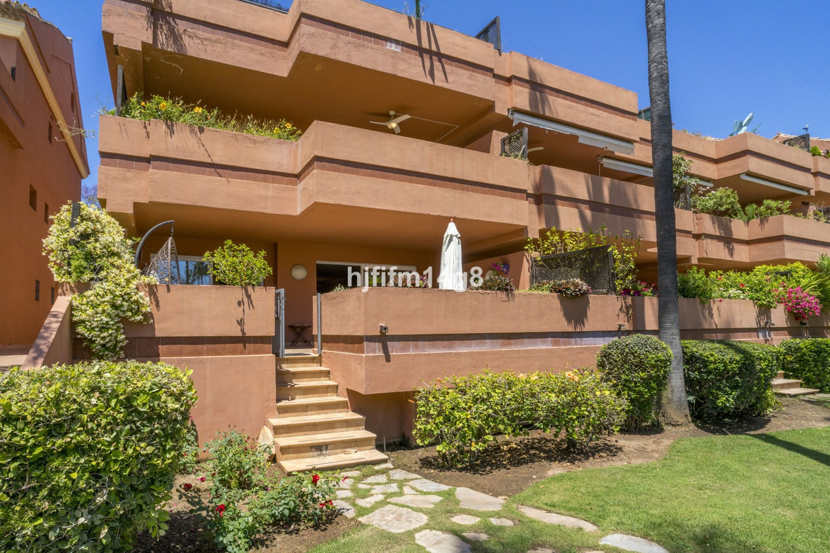 Appartement te koop in Puerto Banús | 2 slaapkamers H5388274