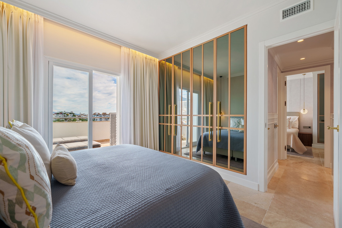 Appartement te koop in Puerto Banús | 2 slaapkamers H5388370
