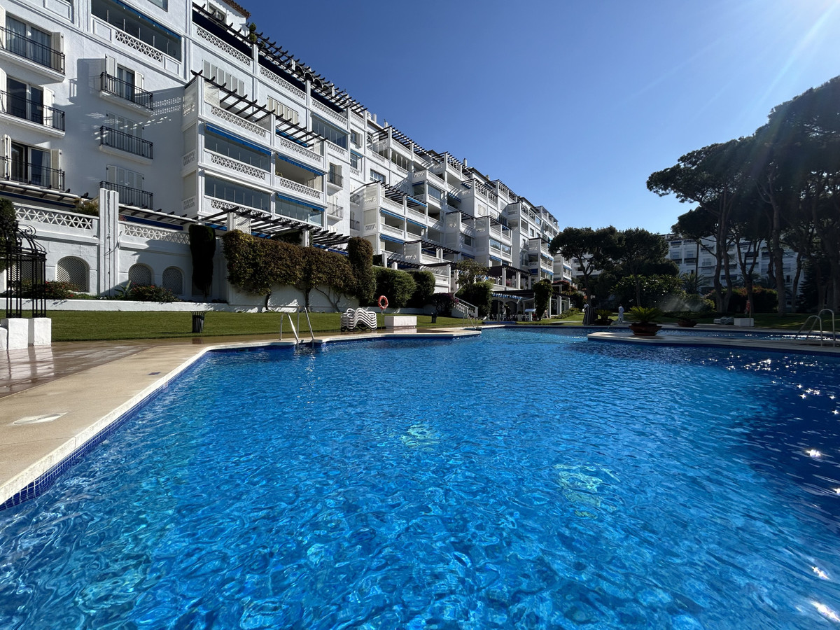 Appartement te koop in Puerto Banús | 2 slaapkamers H5394619