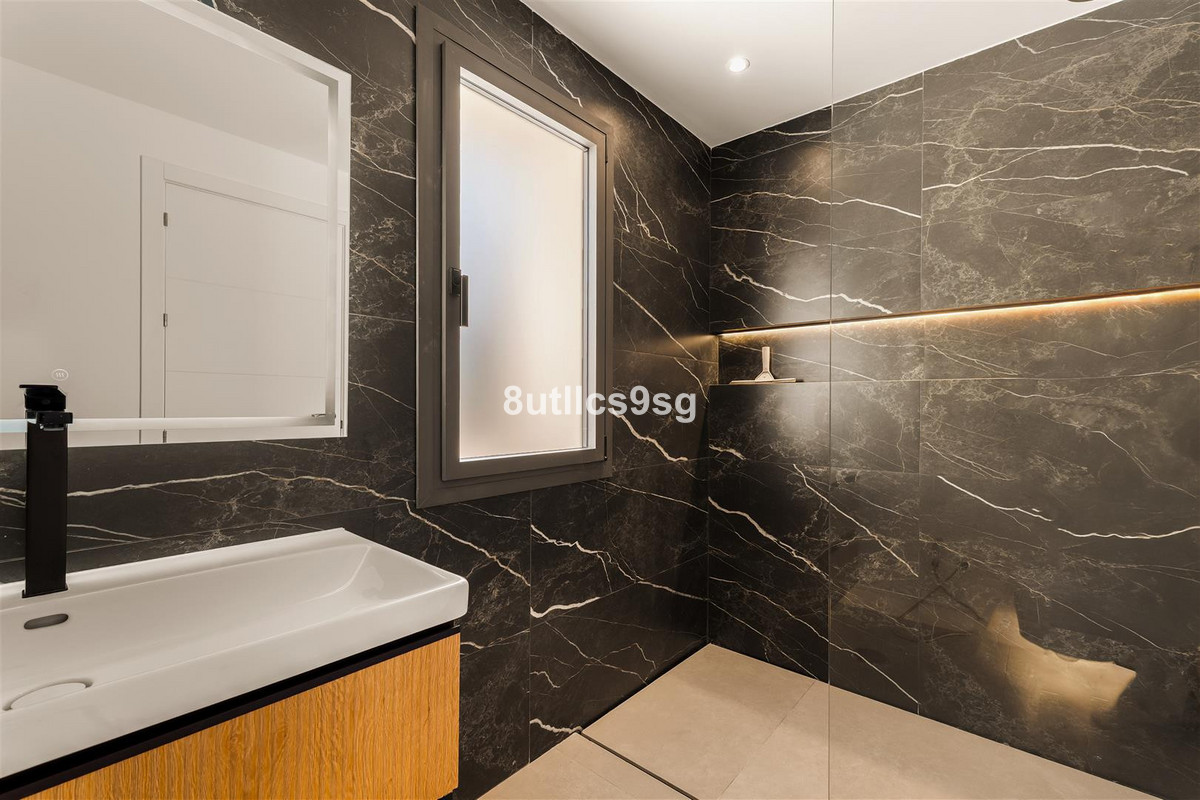 Appartement te koop in Puerto Banús | 2 slaapkamers H5395201