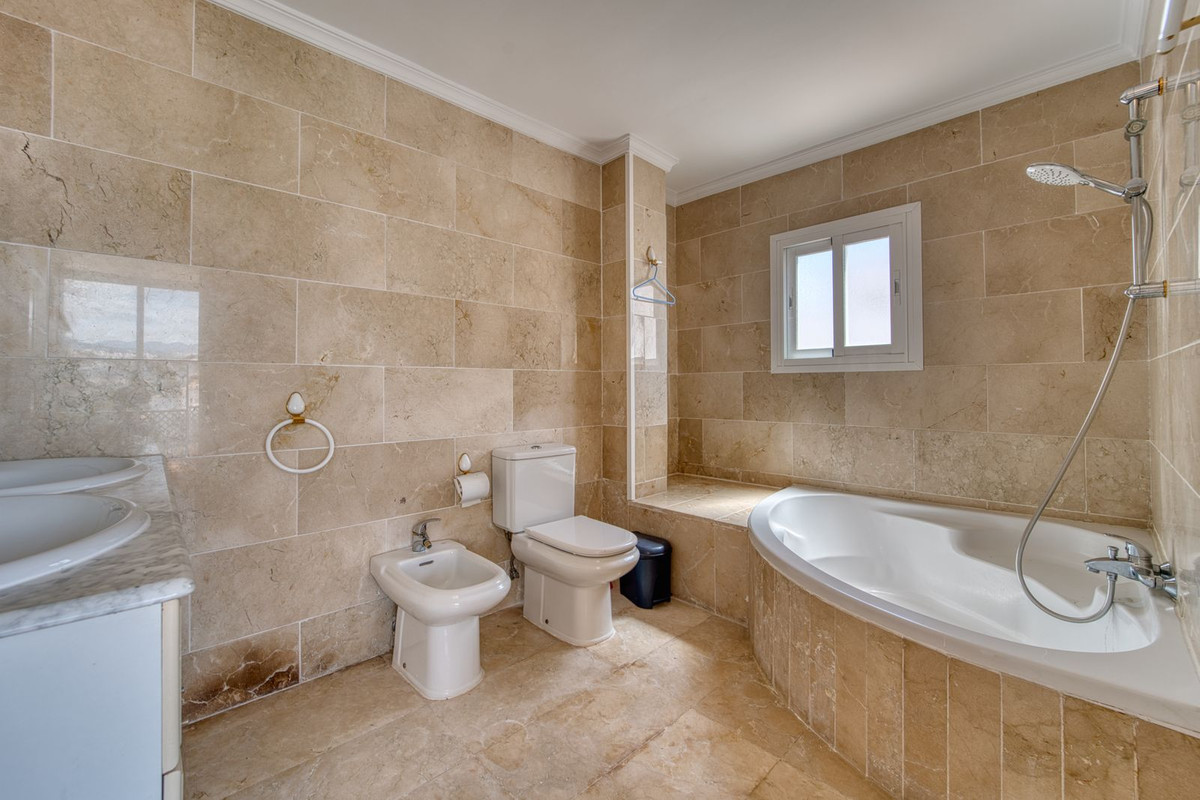 Appartement te koop in Puerto Banús | 4 slaapkamers H5395939