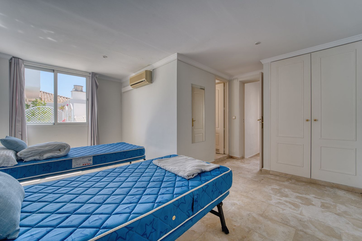 Appartement te koop in Puerto Banús | 4 slaapkamers H5395939