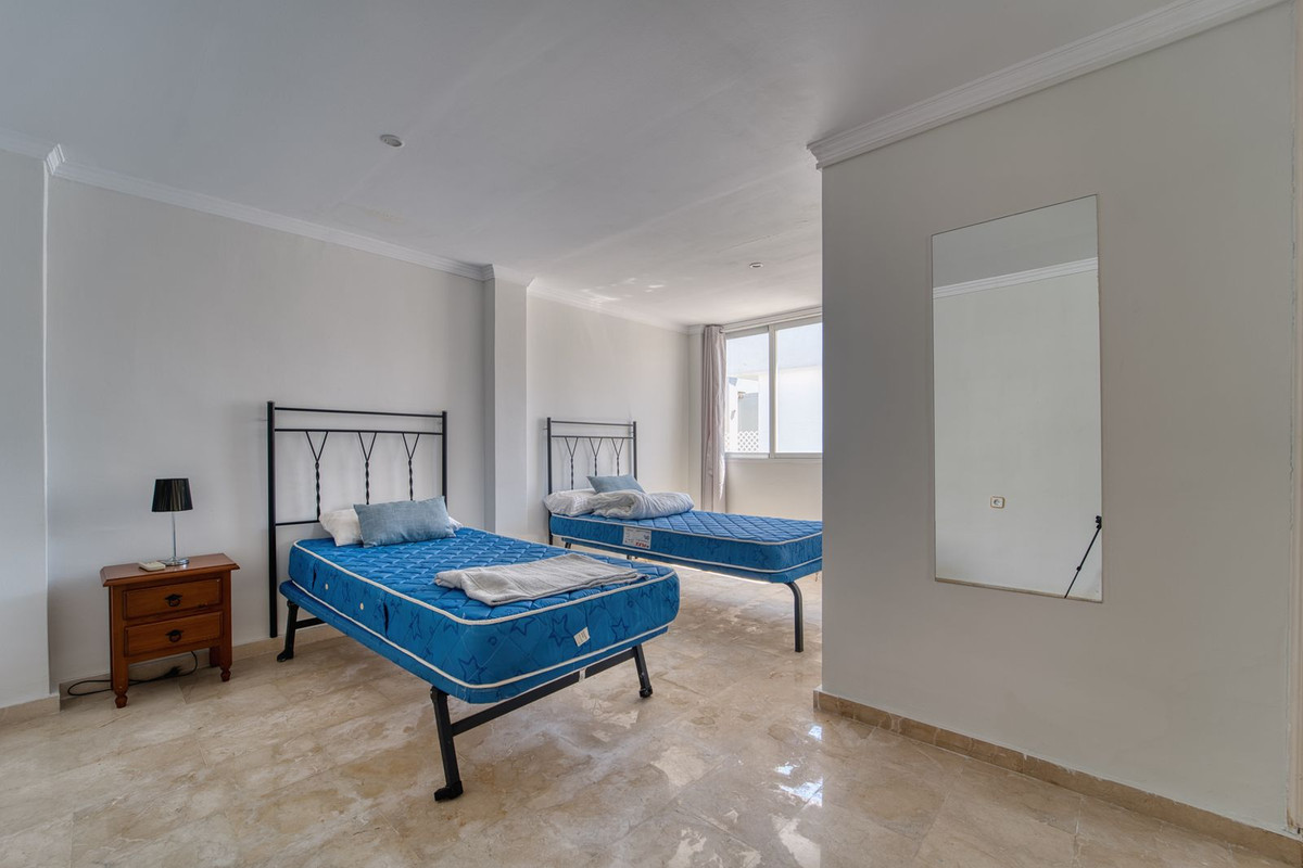 Appartement te koop in Puerto Banús | 4 slaapkamers H5395939