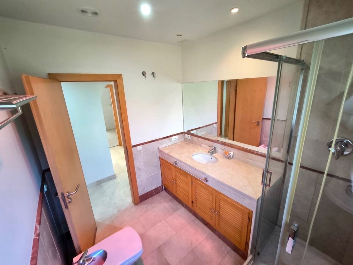 Penthouse te koop in Puerto Banús | 2 slaapkamers H5400007