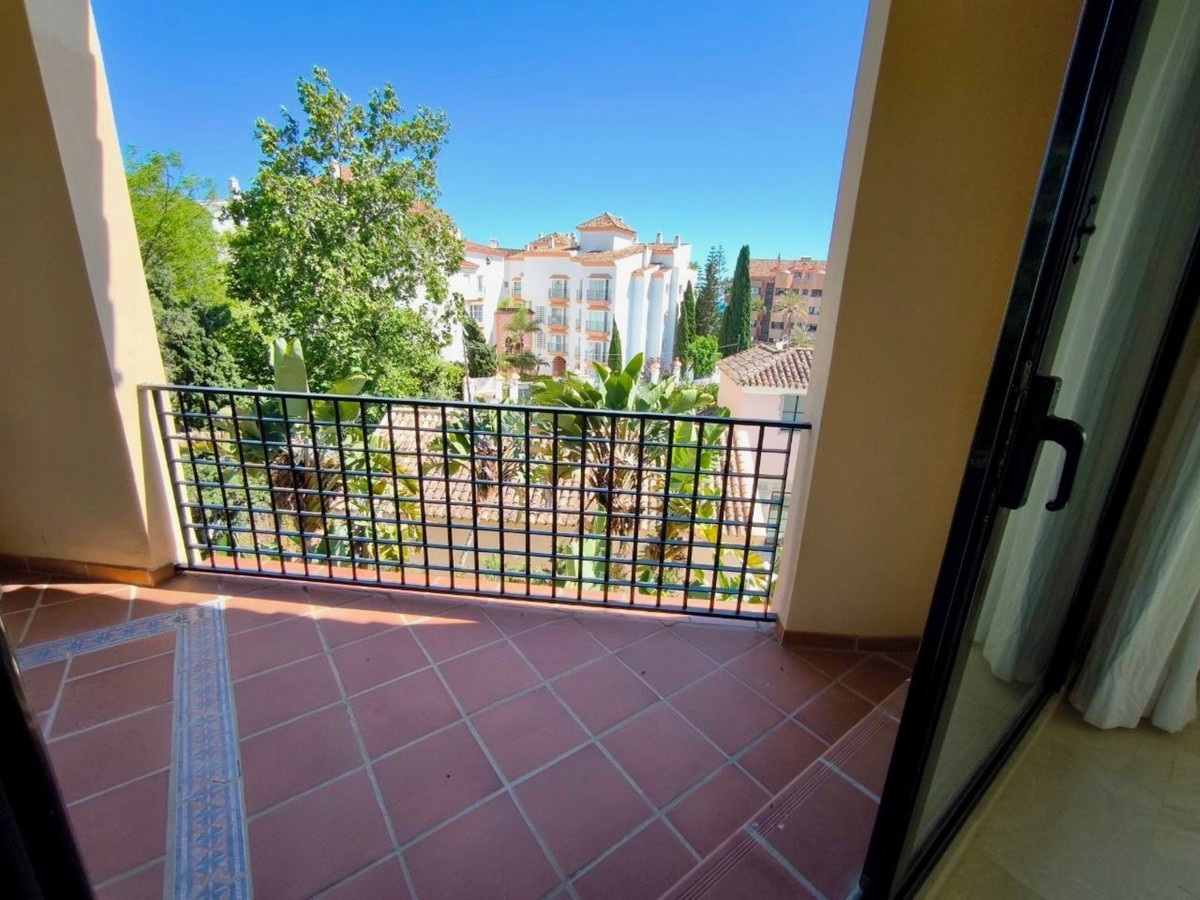 Penthouse te koop in Puerto Banús | 2 slaapkamers H5400007
