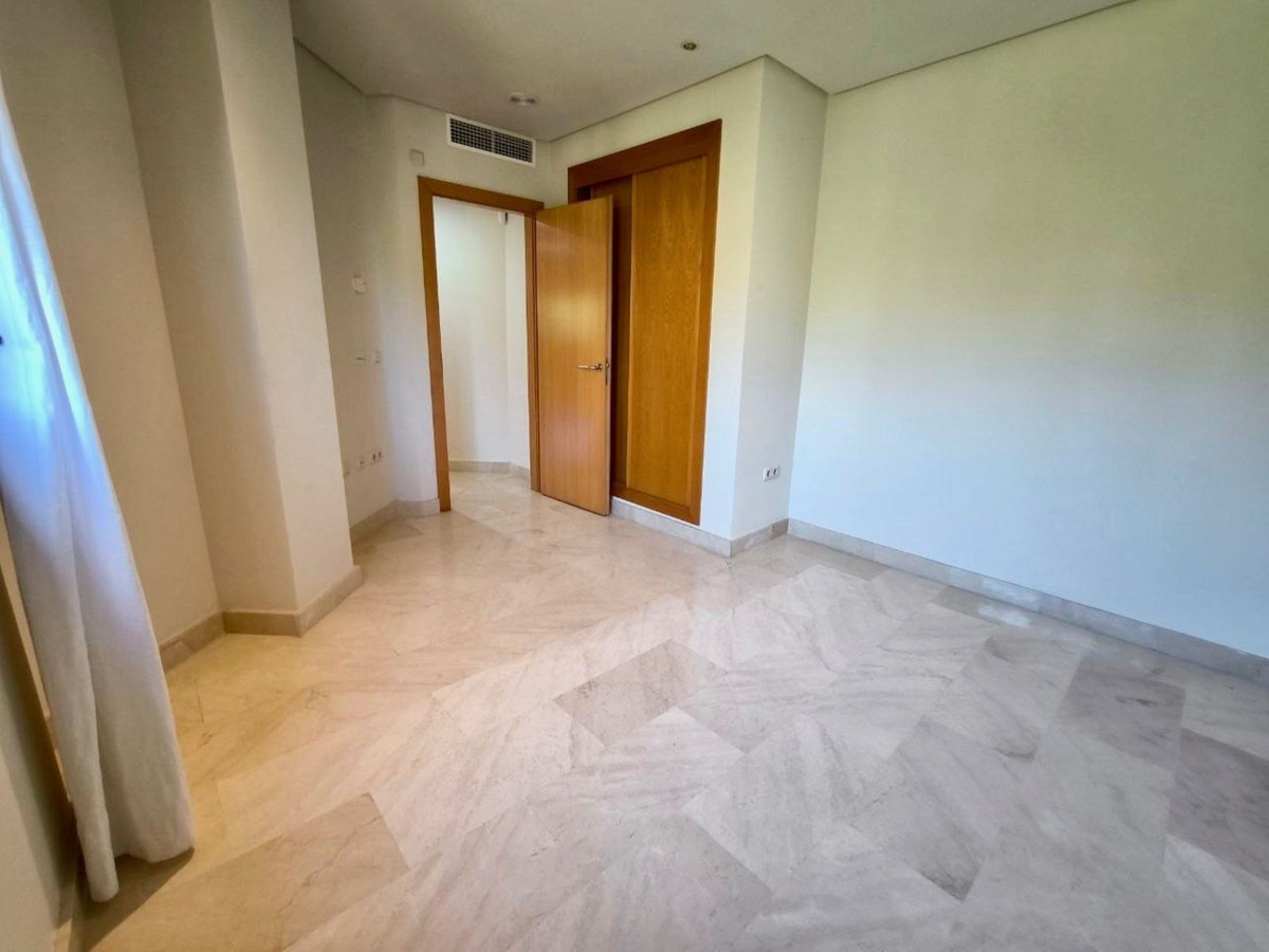 Penthouse te koop in Puerto Banús | 2 slaapkamers H5400007