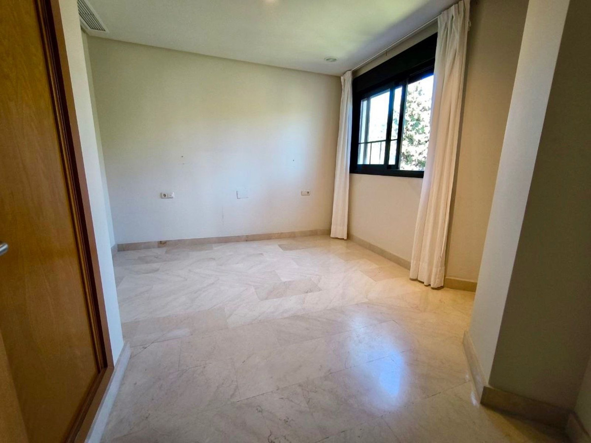 Penthouse te koop in Puerto Banús | 2 slaapkamers H5400007