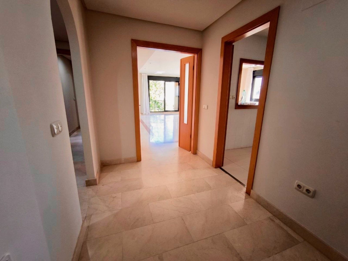 Penthouse te koop in Puerto Banús | 2 slaapkamers H5400007