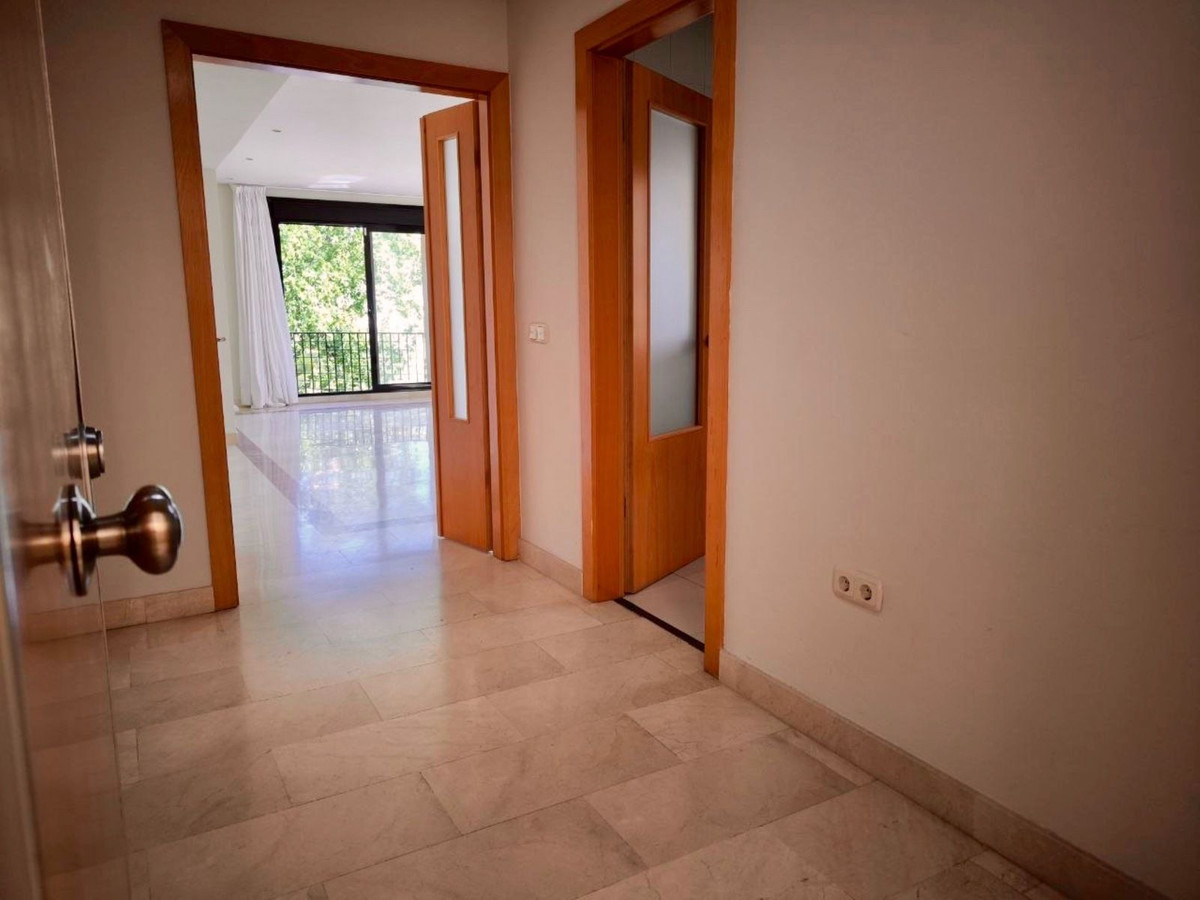 Penthouse te koop in Puerto Banús | 2 slaapkamers H5400007