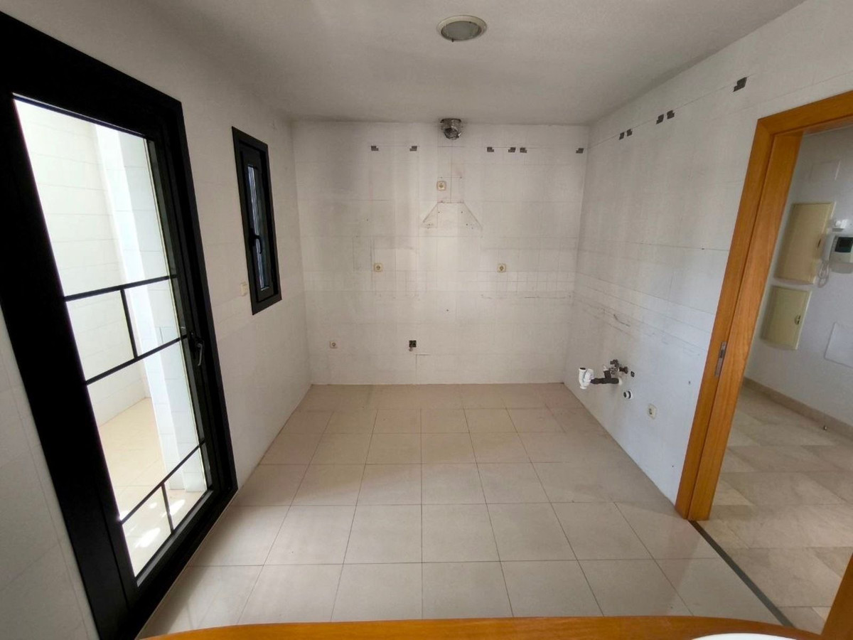 Penthouse te koop in Puerto Banús | 2 slaapkamers H5400007