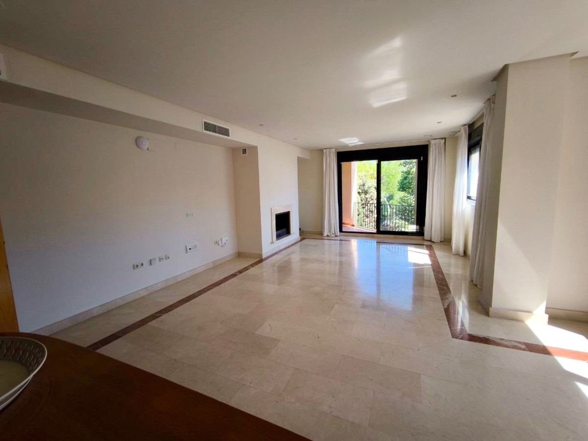 Penthouse te koop in Puerto Banús | 2 slaapkamers H5400007