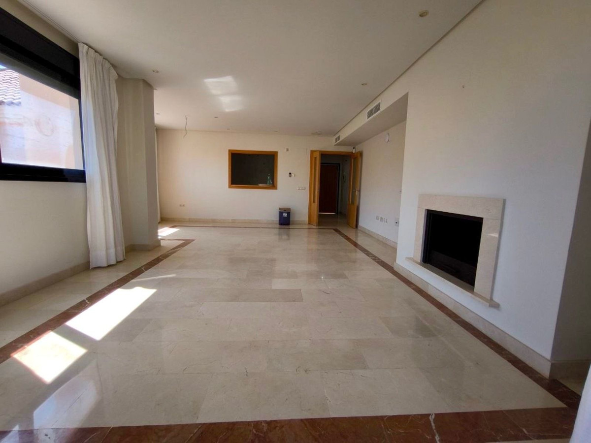 Penthouse te koop in Puerto Banús | 2 slaapkamers H5400007