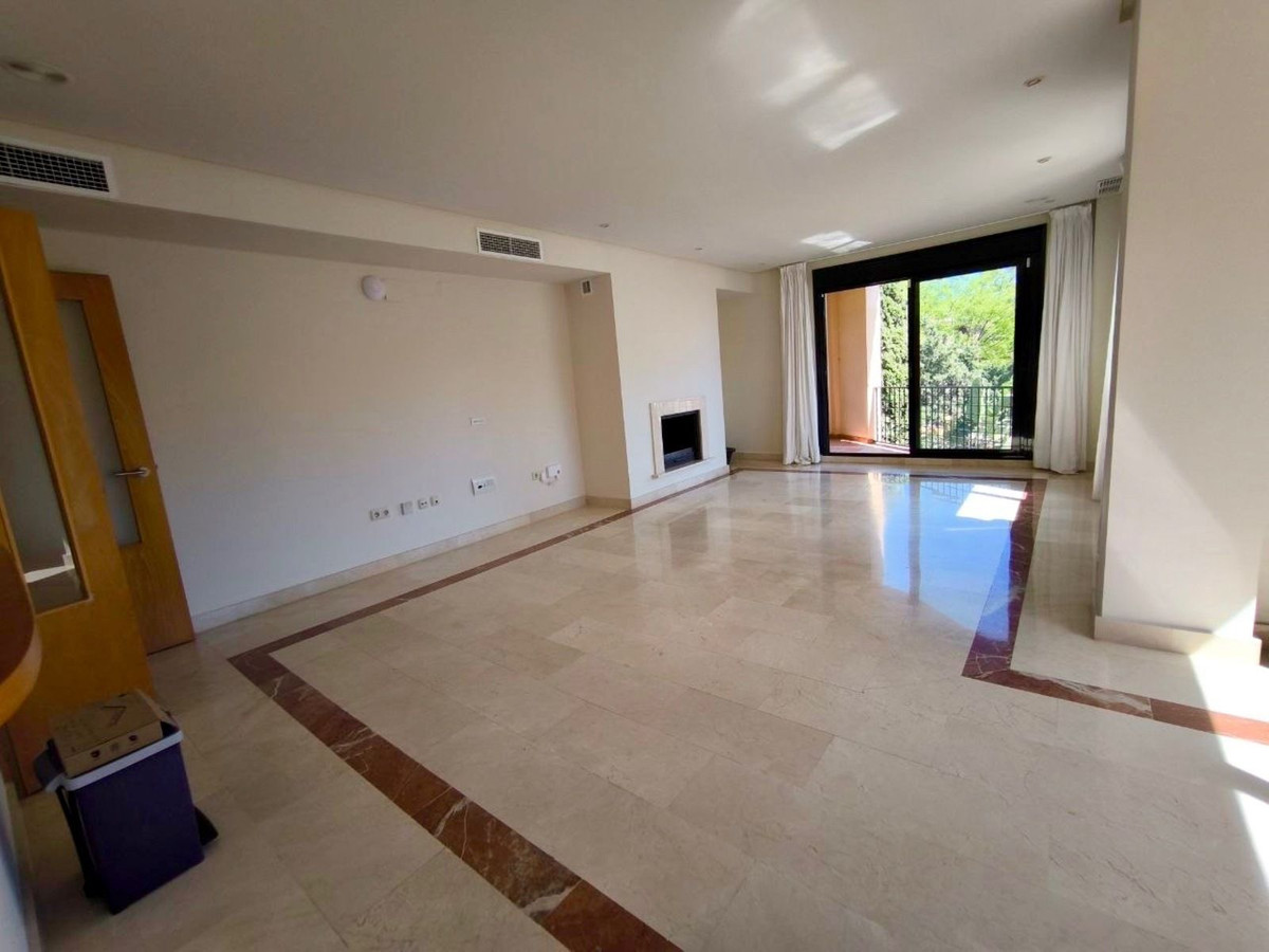 Penthouse te koop in Puerto Banús | 2 slaapkamers H5400007