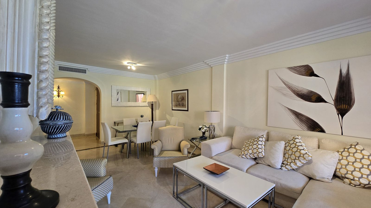 Appartement te koop in Puerto Banús | 2 slaapkamers H5407084