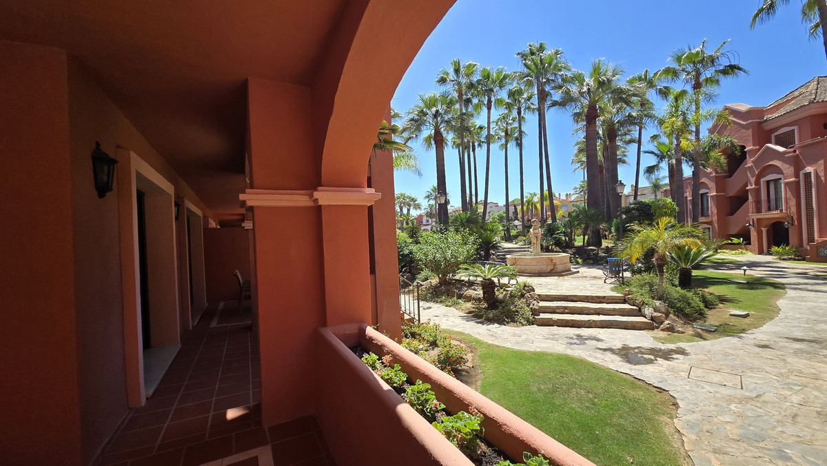 Appartement te koop in Puerto Banús | 2 slaapkamers H5407084