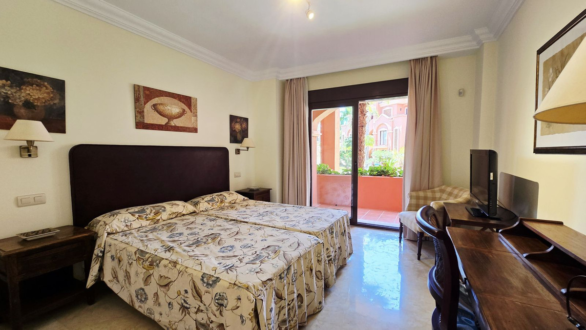 Appartement te koop in Puerto Banús | 2 slaapkamers H5407084
