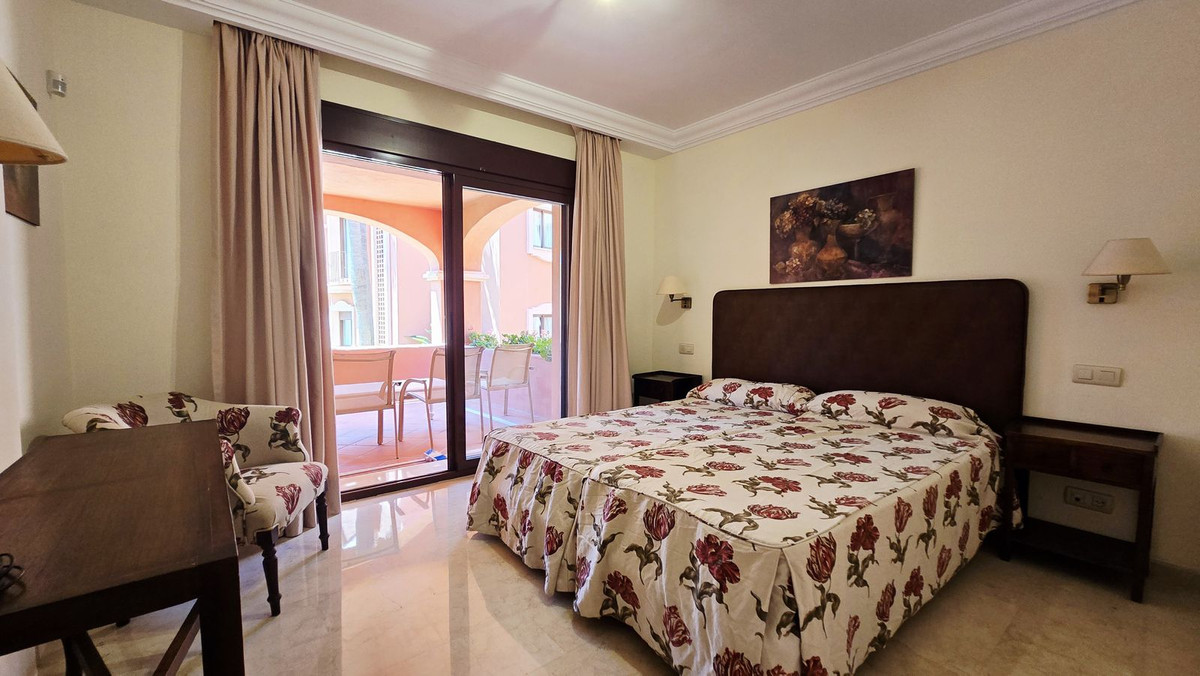 Appartement te koop in Puerto Banús | 2 slaapkamers H5407084