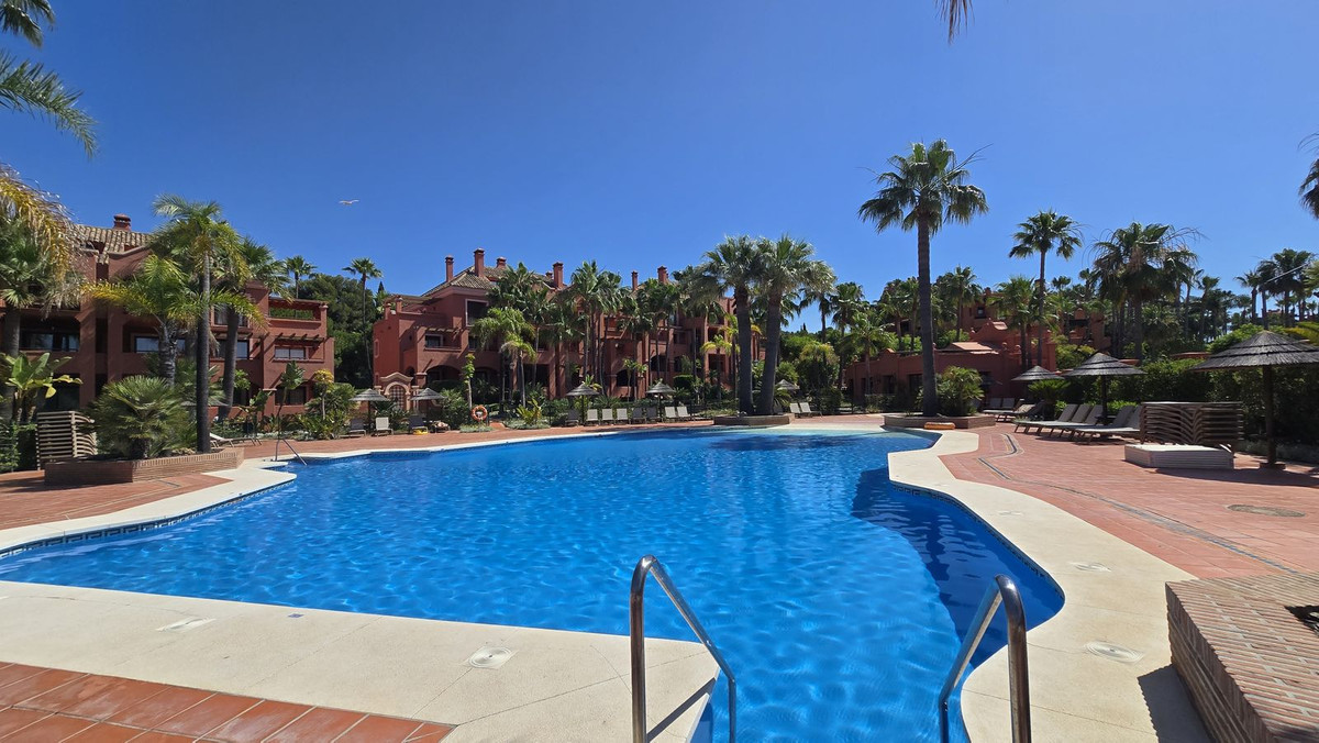 Appartement te koop in Puerto Banús | 2 slaapkamers H5407084