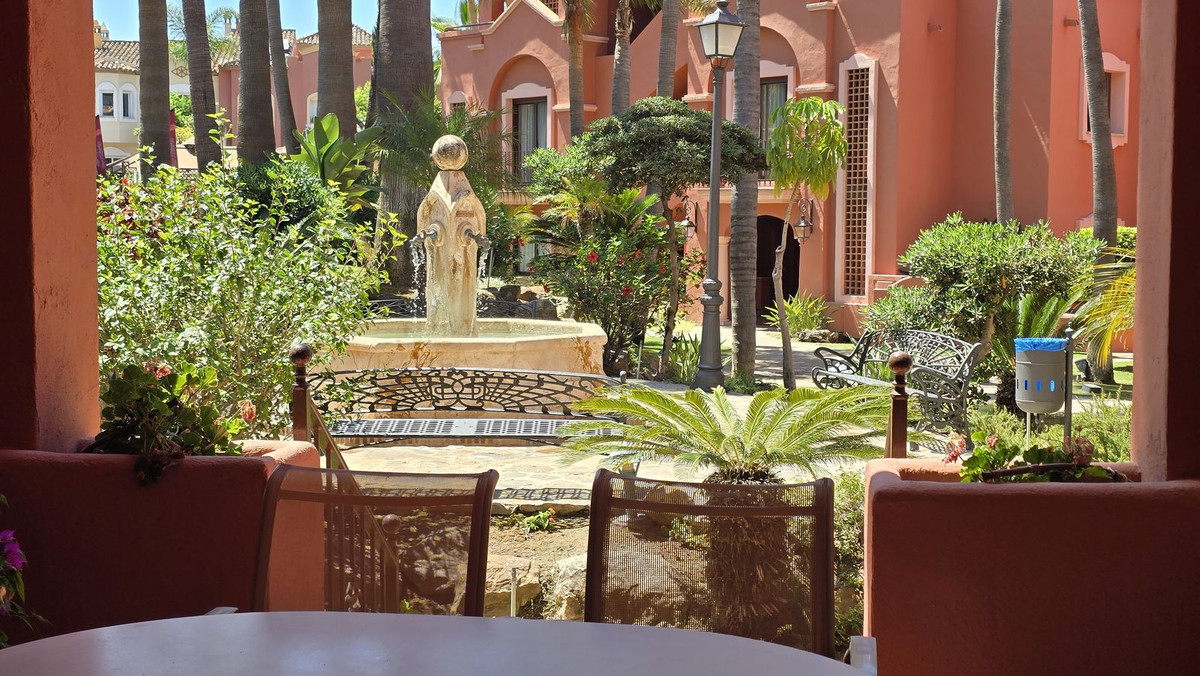 Appartement te koop in Puerto Banús | 2 slaapkamers H5407084