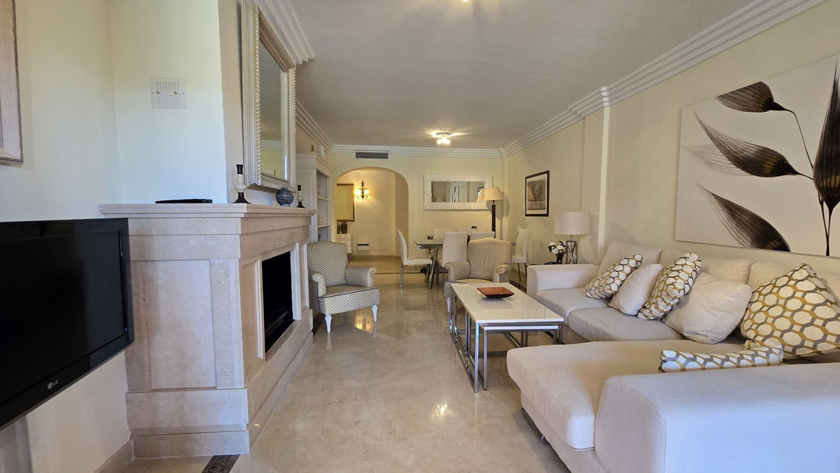 Appartement te koop in Puerto Banús | 2 slaapkamers H5407084
