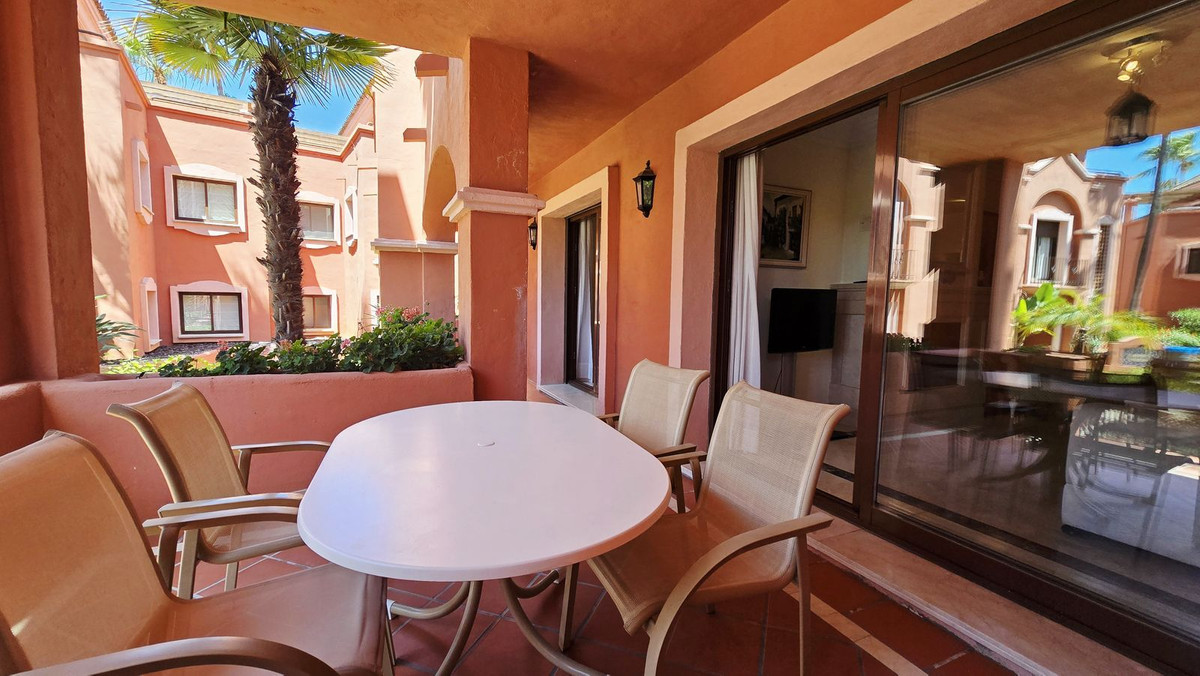 Appartement te koop in Puerto Banús | 2 slaapkamers H5407084