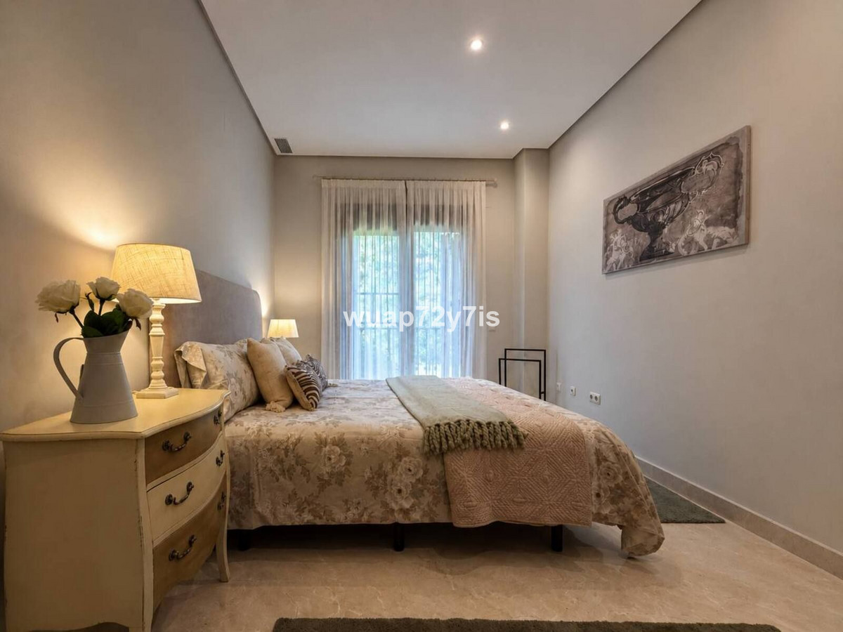Appartement te koop in Puerto Banús | 2 slaapkamers H5407198