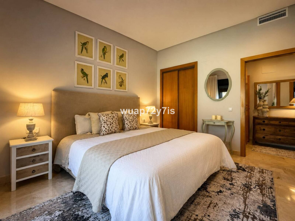 Appartement te koop in Puerto Banús | 2 slaapkamers H5407198