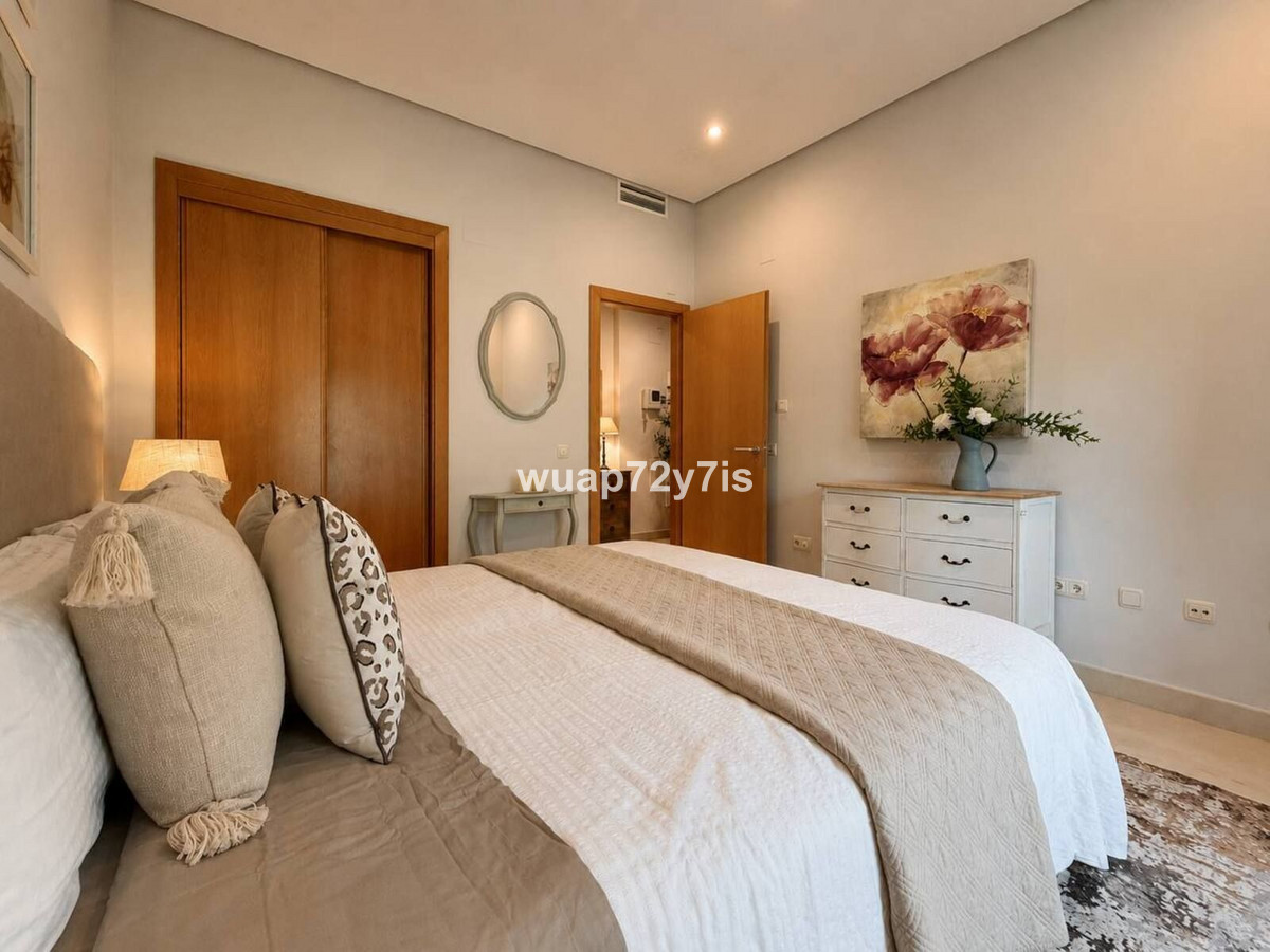 Appartement te koop in Puerto Banús | 2 slaapkamers H5407198