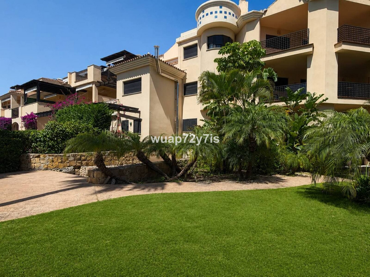 Appartement te koop in Puerto Banús | 2 slaapkamers H5407198