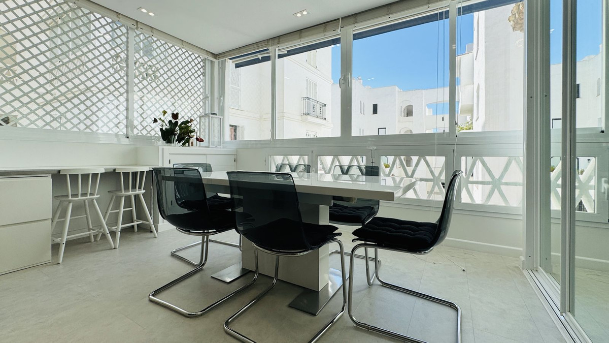 Appartement te koop in Puerto Banús | 2 slaapkamers H5407795