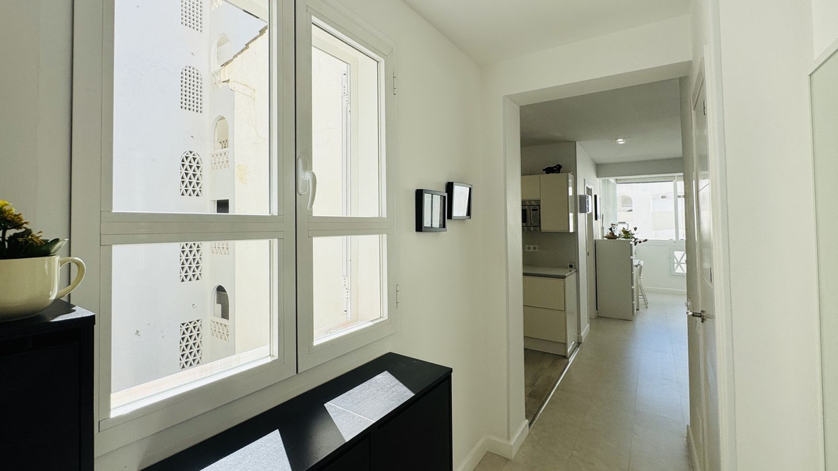 Appartement te koop in Puerto Banús | 2 slaapkamers H5407795