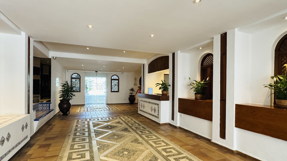 Appartement te koop in Puerto Banús | 2 slaapkamers H5407795