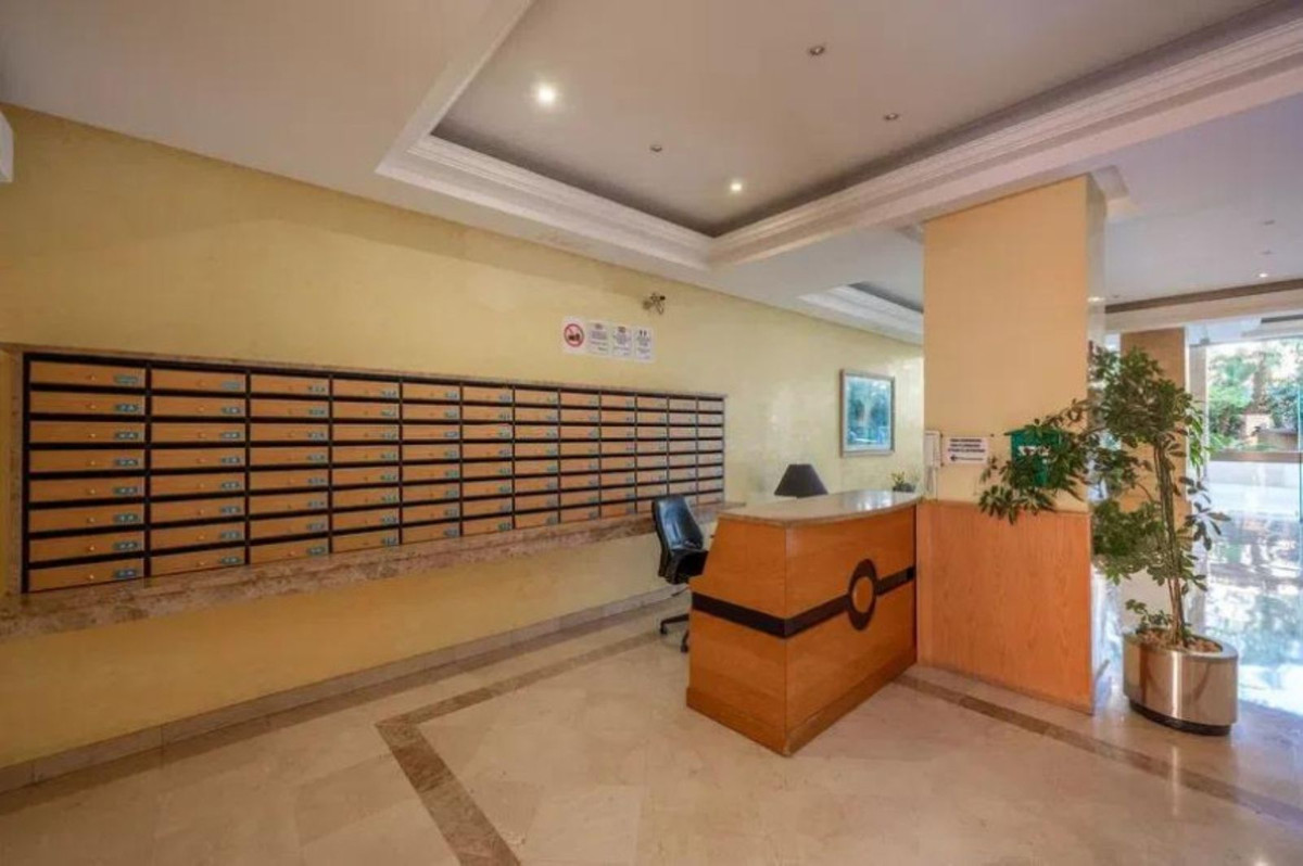 Appartement te koop in Puerto Banús | 2 slaapkamers H5419909