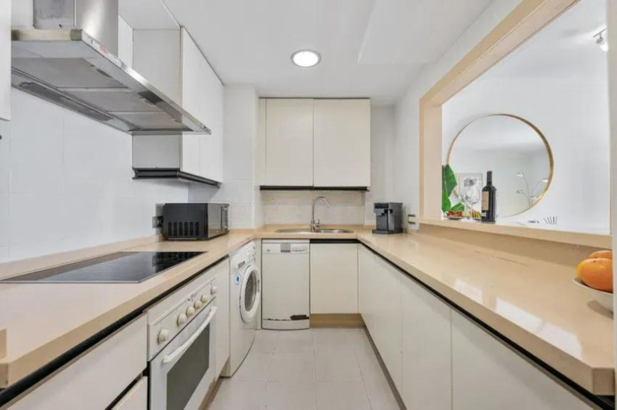 Appartement te koop in Puerto Banús | 2 slaapkamers H5419909
