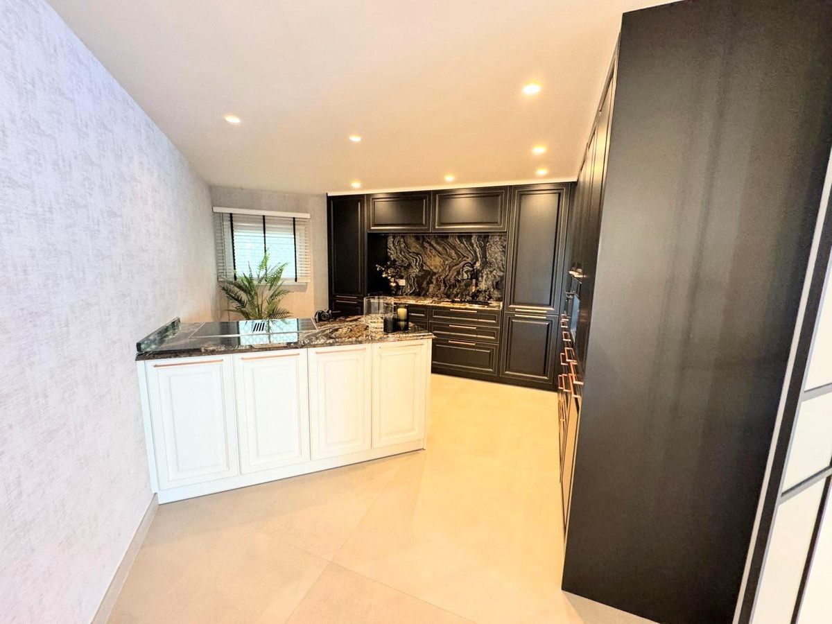 Appartement te koop in Puerto Banús | 3 slaapkamers H5426671
