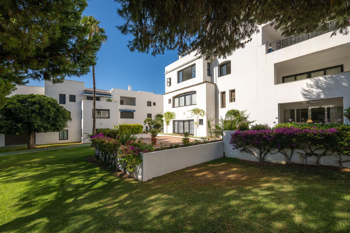 Appartement te koop in Puerto Banús | 2 slaapkamers H5427154