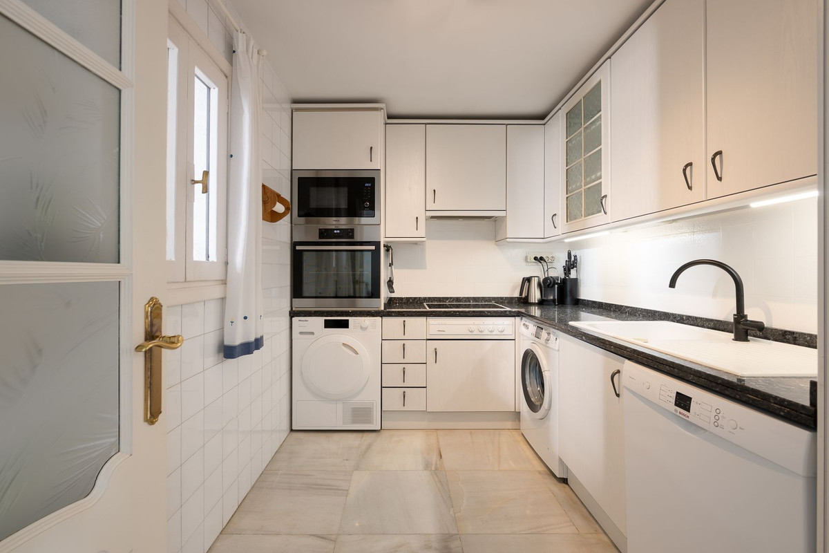 Appartement te koop in Puerto Banús | 2 slaapkamers H5427154