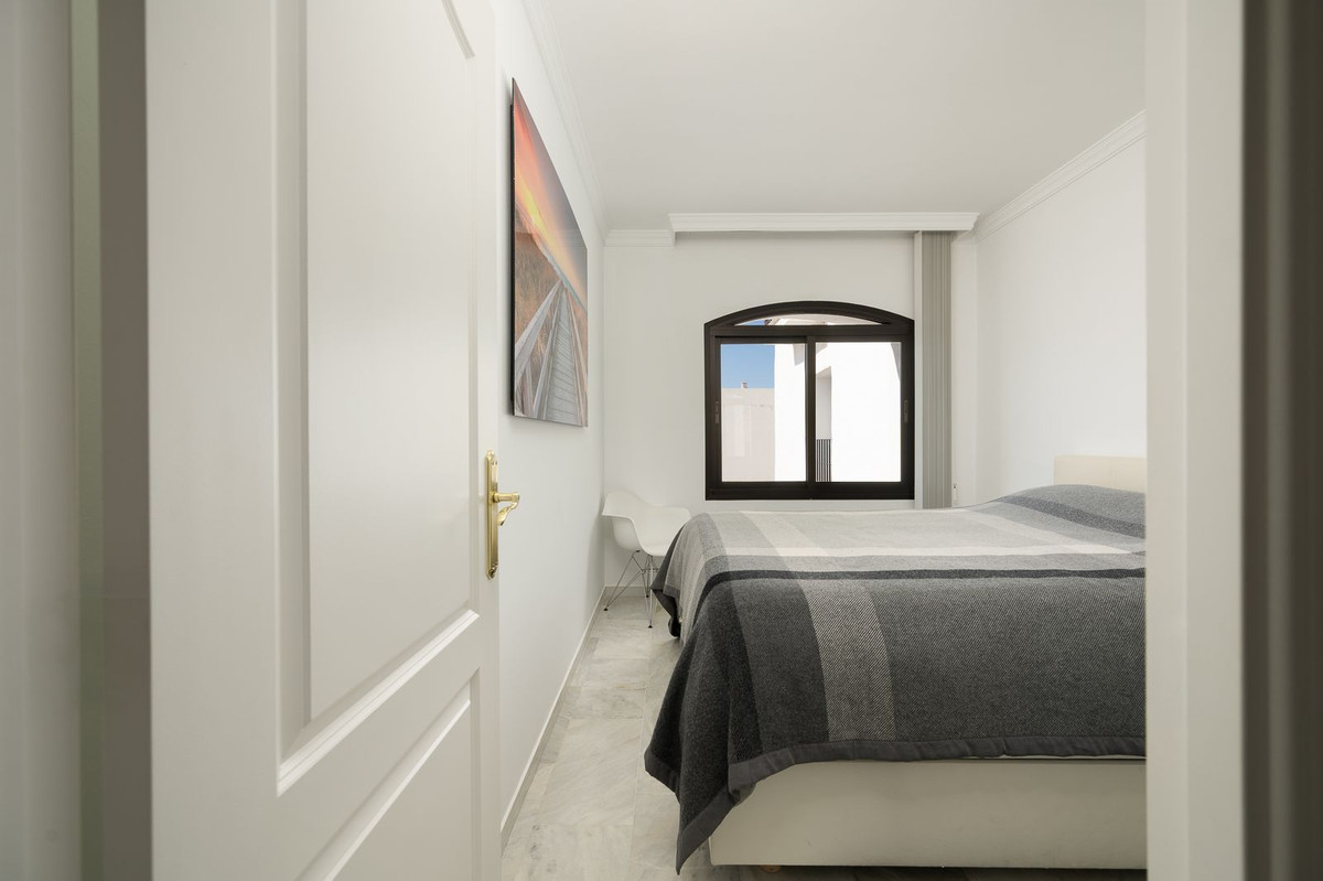 Appartement te koop in Puerto Banús | 2 slaapkamers H5427154