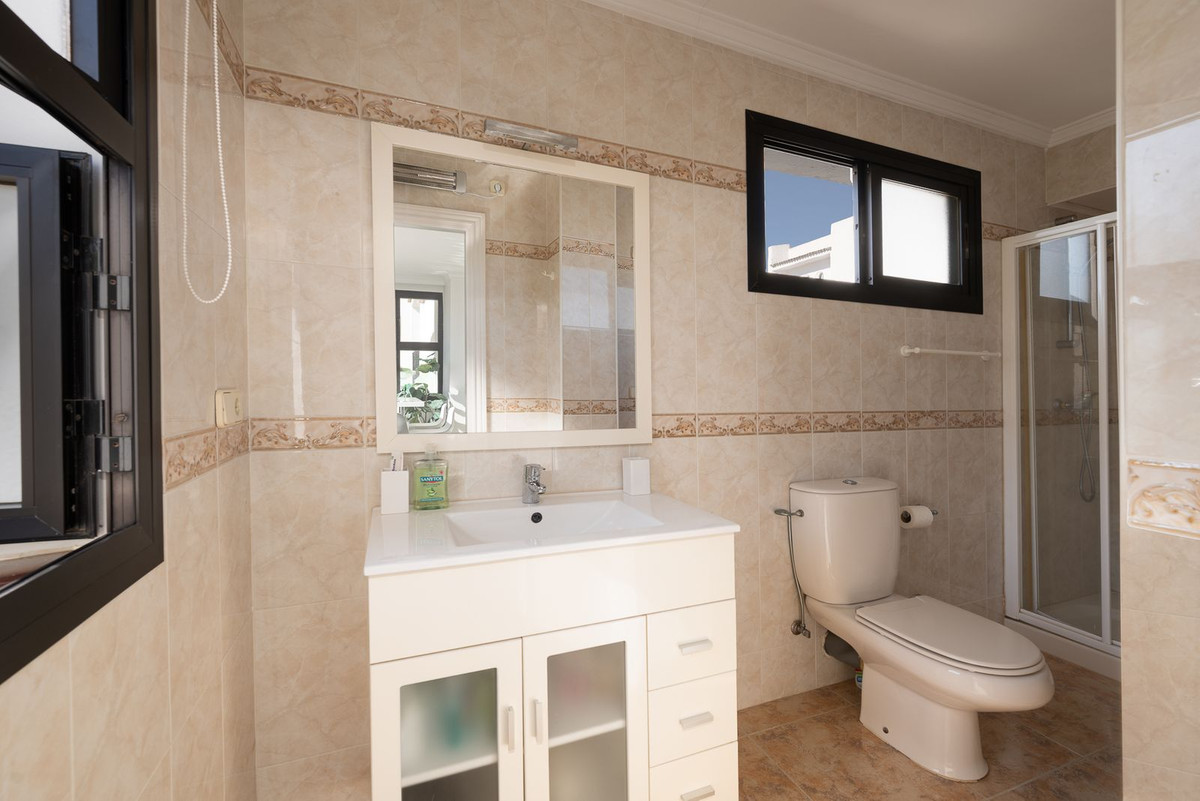 Appartement te koop in Puerto Banús | 2 slaapkamers H5427154