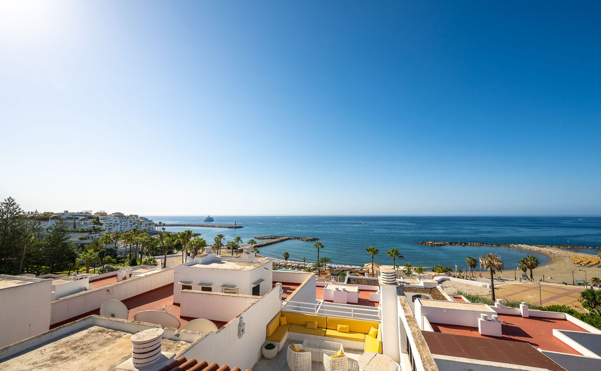 Appartement te koop in Puerto Banús | 2 slaapkamers H5427154