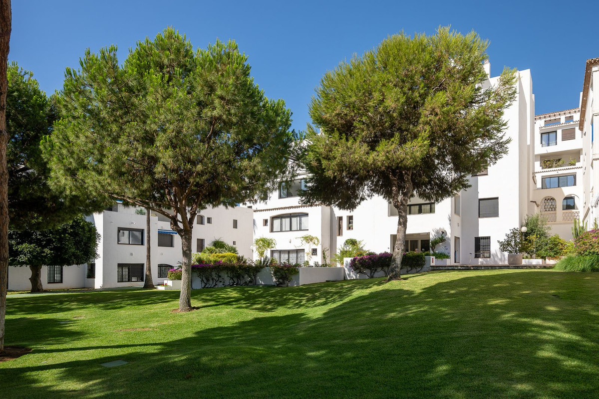 Appartement te koop in Puerto Banús | 2 slaapkamers H5427154